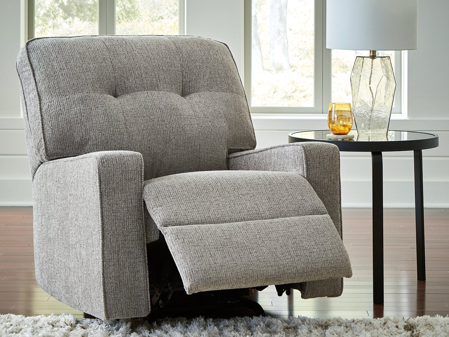 Larimer Recliner - Thumbnail 3