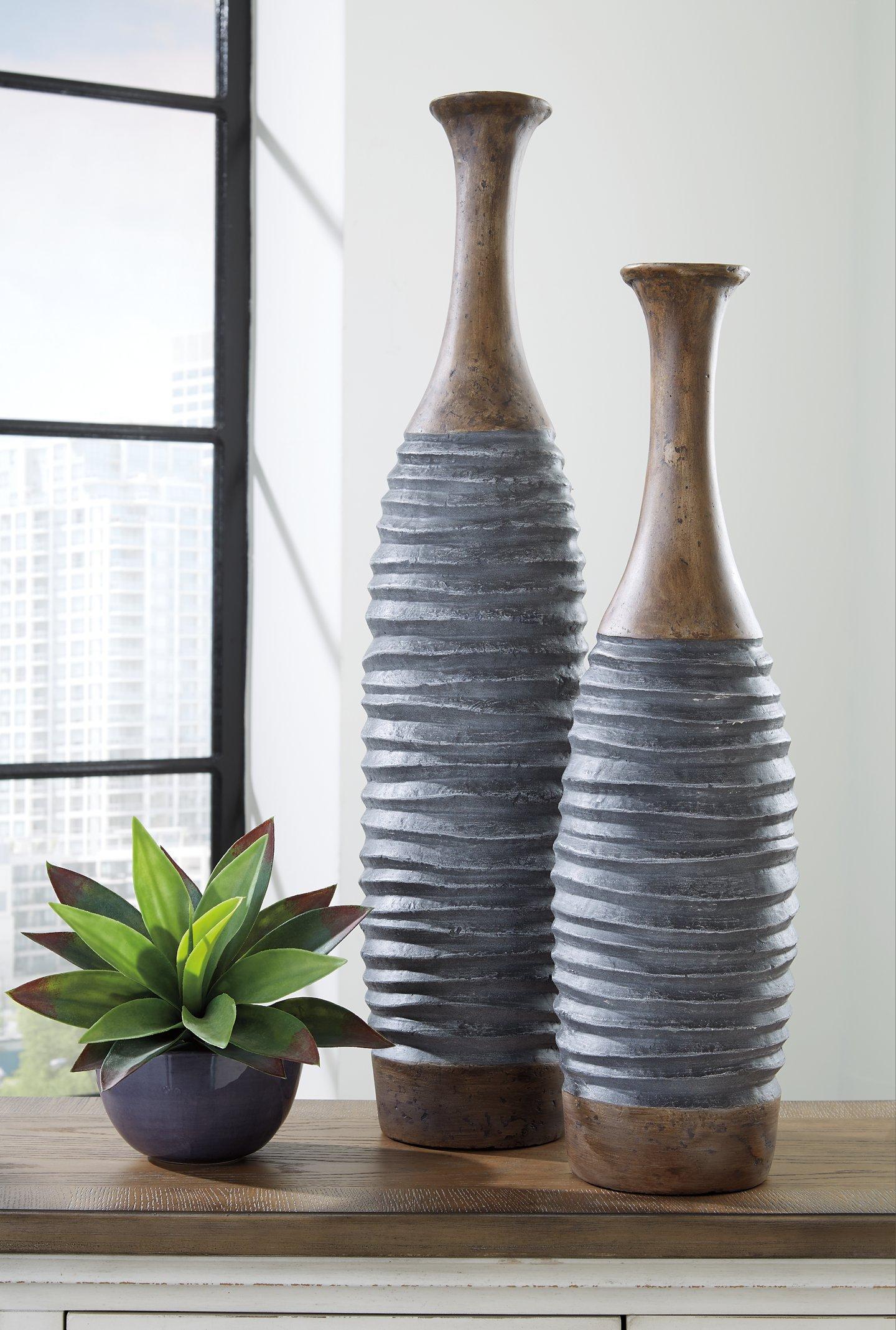 Ashley Furniture Blayze Vase - Thumbnail 2