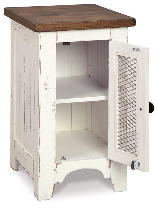 Wystfield Chairside End Table - Thumbnail 5
