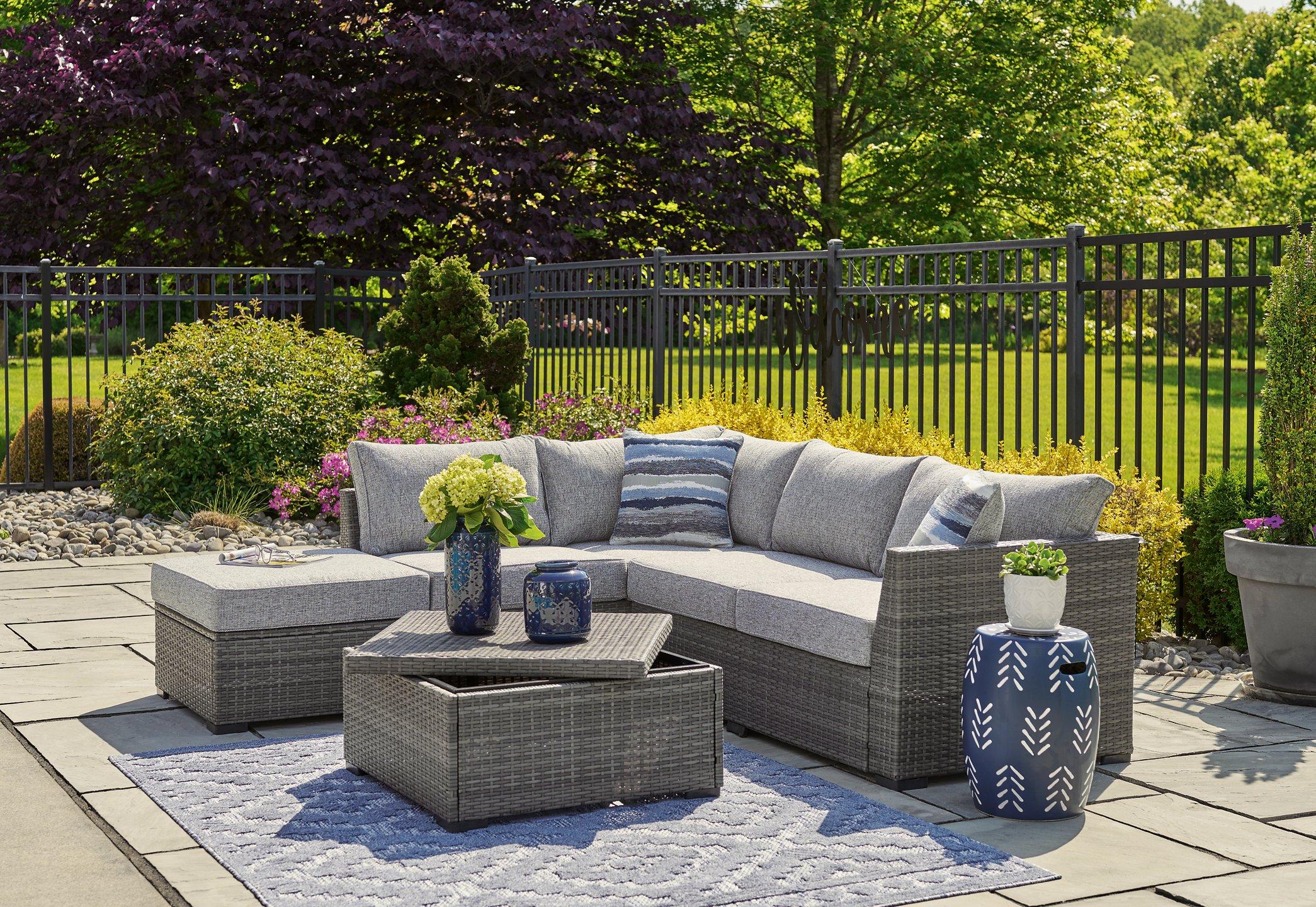 Petal Road Outdoor Loveseat Sectional/Ottoman/Table Set - Thumbnail 3