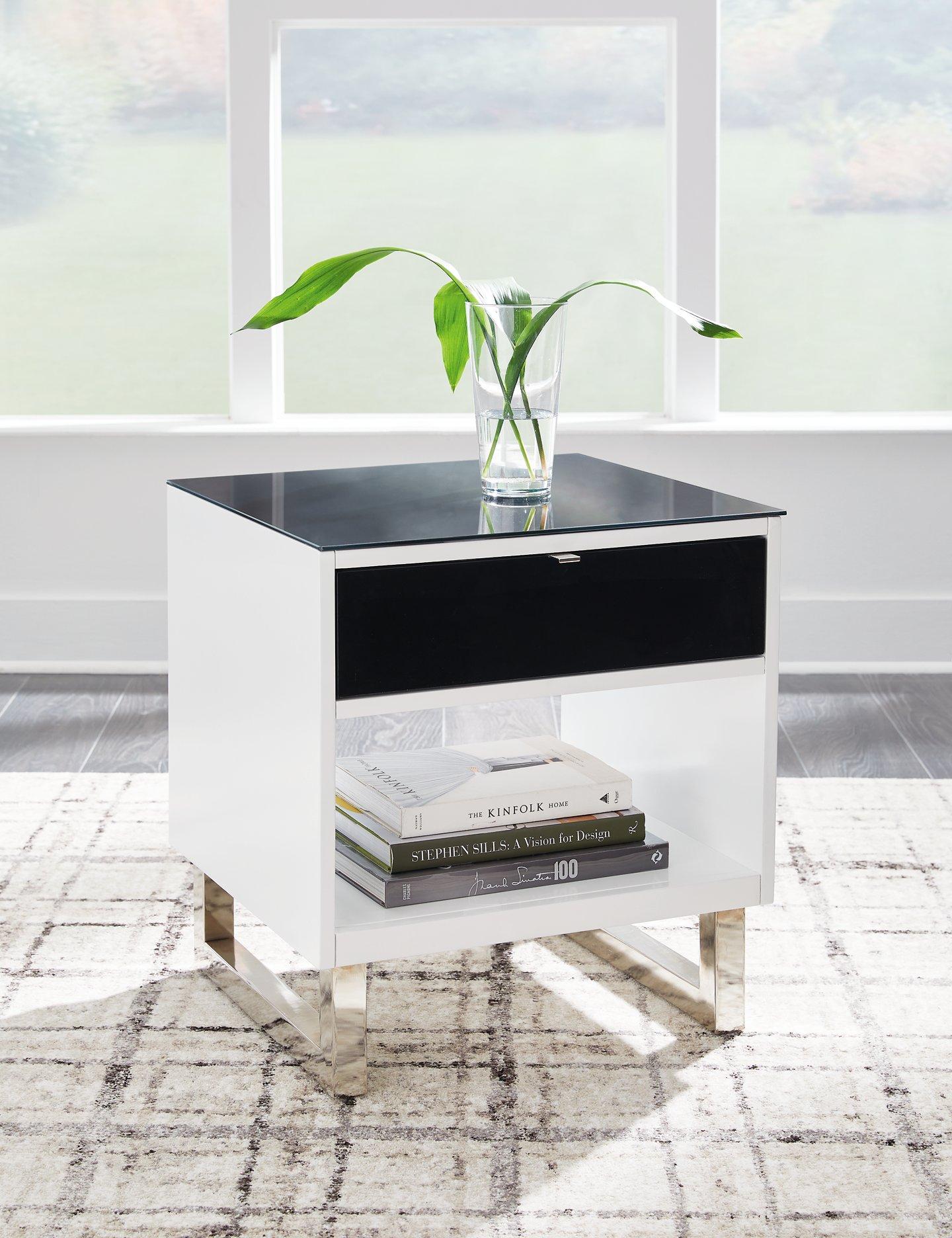 Ashley Furniture Gardoni End Table