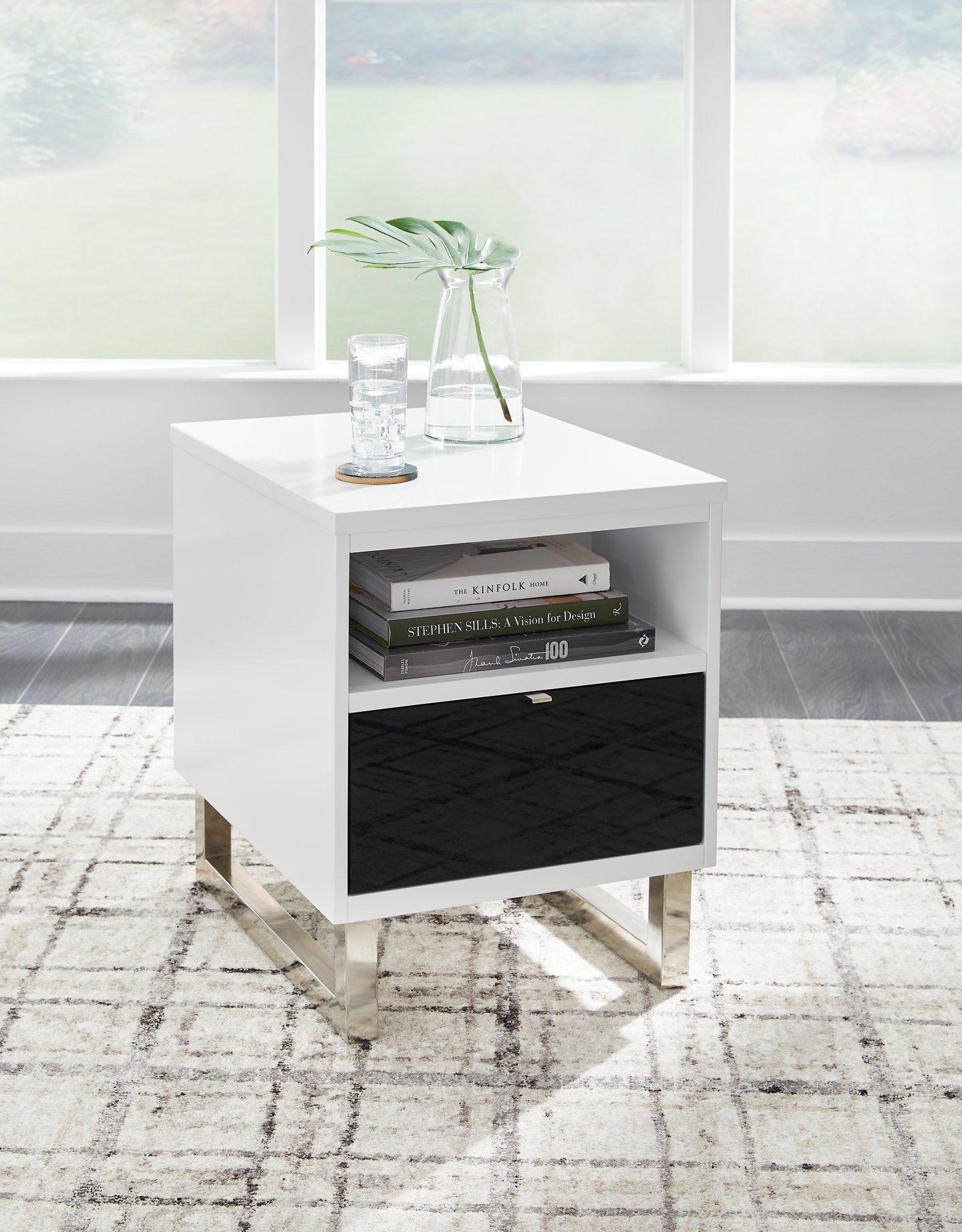 Ashley Furniture Gardoni End Table