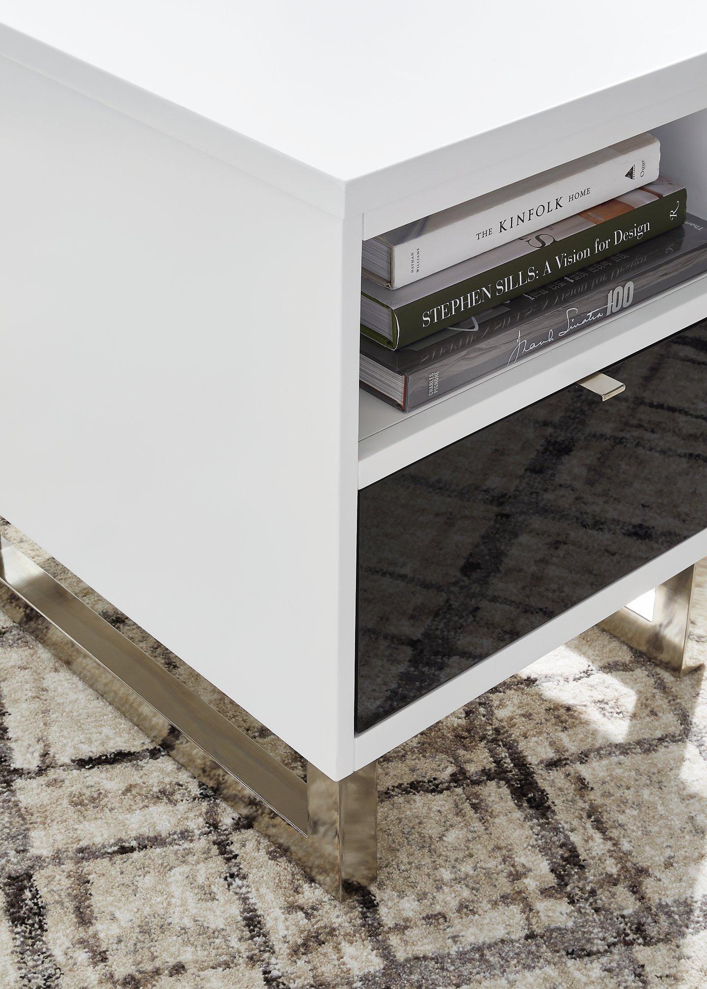 Ashley Furniture Gardoni End Table - Thumbnail 3