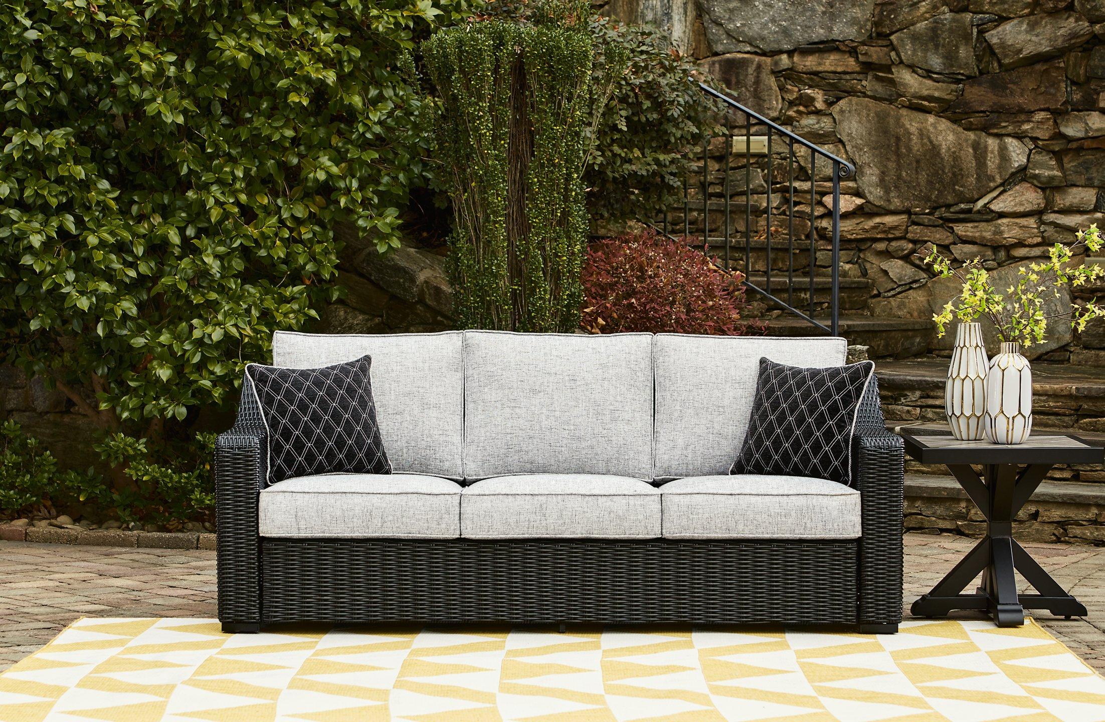 Beachcroft Outdoor Patio Set - Thumbnail 2