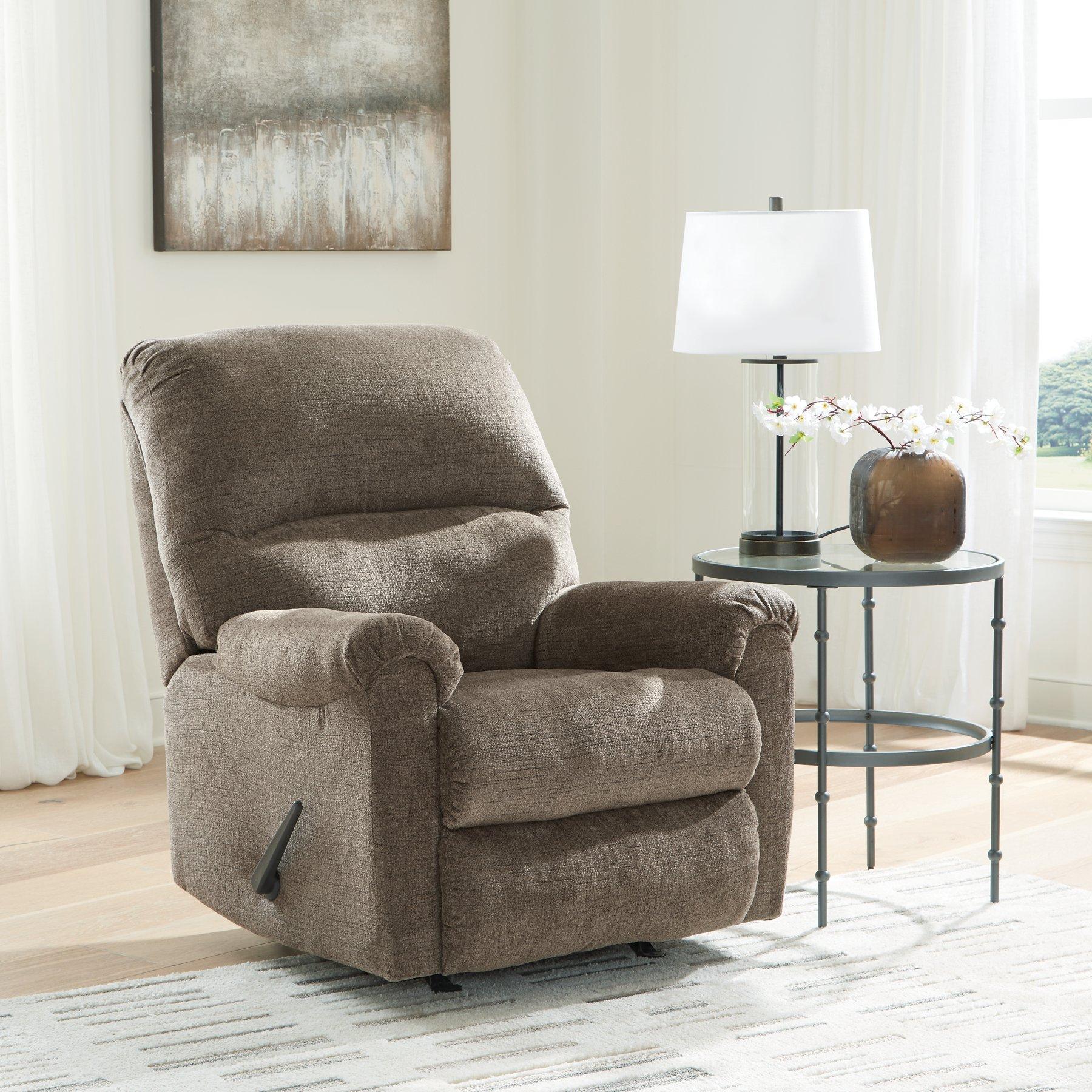 Stonemeade Recliner - Thumbnail 4