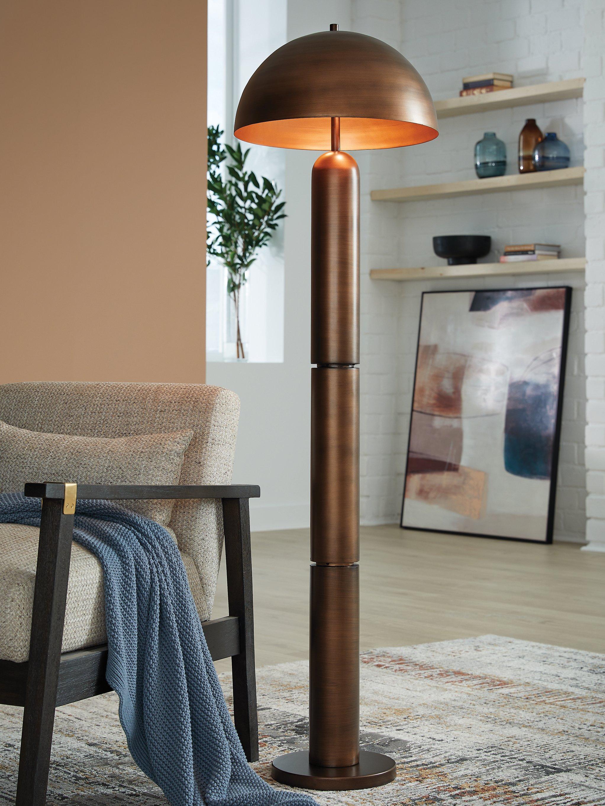 Ashley Furniture Wendfield Floor Lamp - Thumbnail 3