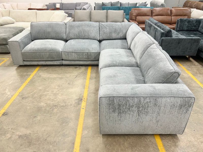 Riverstone Modular Sectional