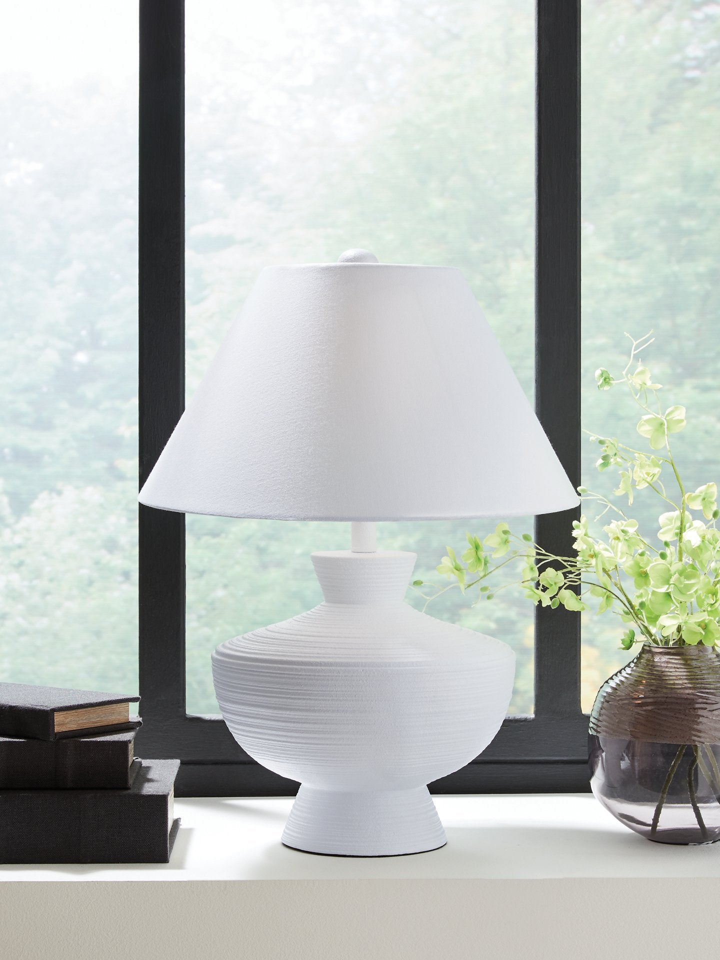 Harelwood Table Lamp - Thumbnail 2