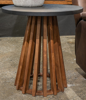 Ashley Furniture Kallari Chairside End Table