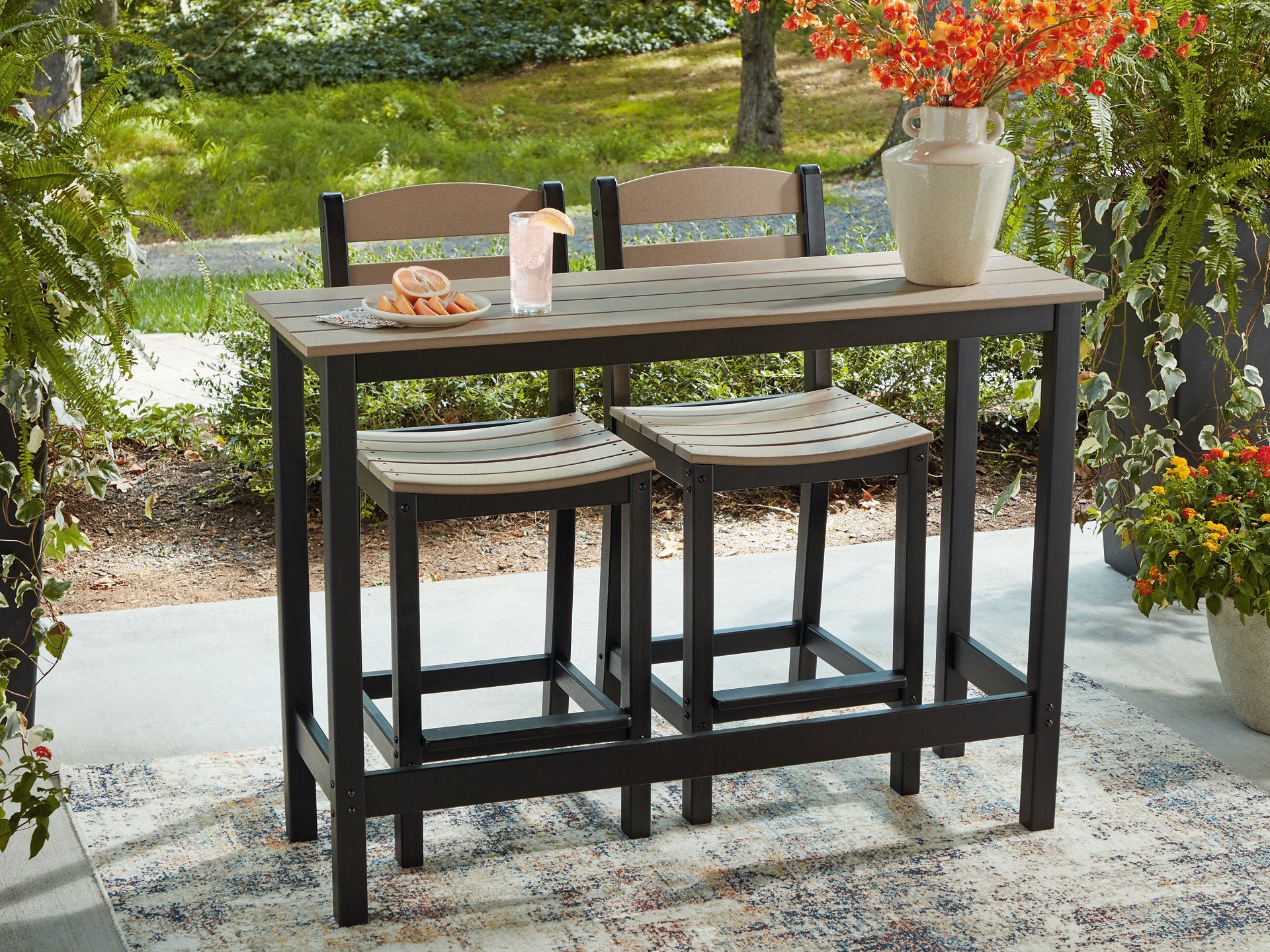 Ashley Furniture Shoreline Beach Outdoor Counter Table and Barstools - Thumbnail 3