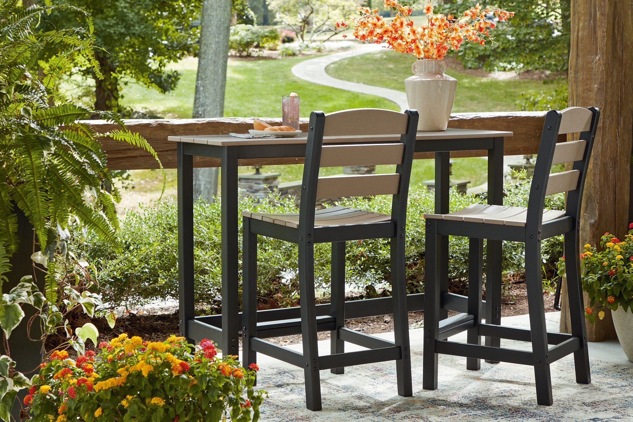 Ashley Furniture Shoreline Beach Outdoor Counter Table and Barstools - Thumbnail 5