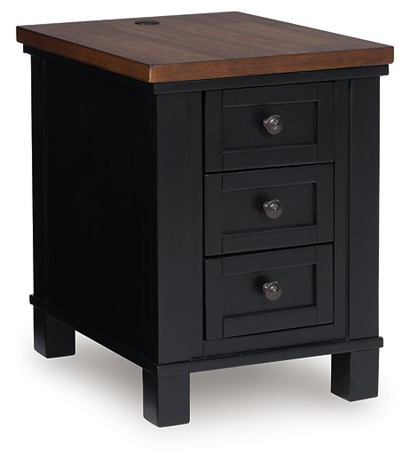 Ashley Furniture Wildenauer End Table - Thumbnail 3