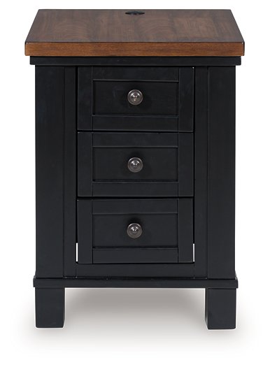 Ashley Furniture Wildenauer End Table