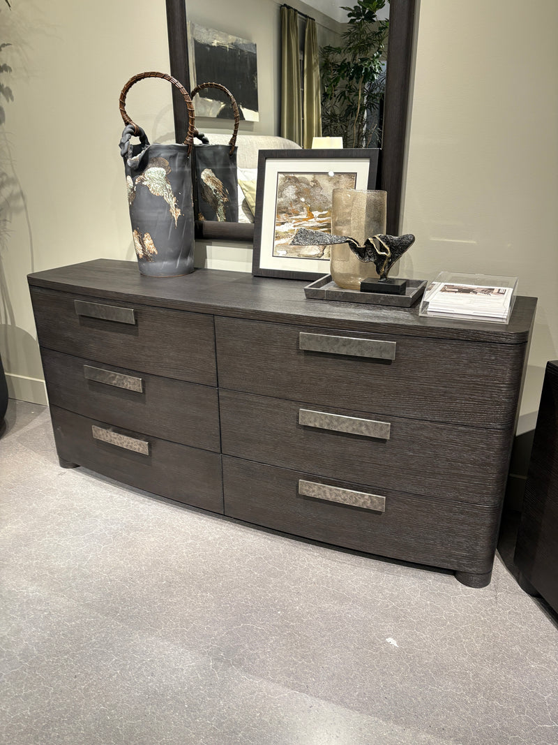 Geneve Dresser